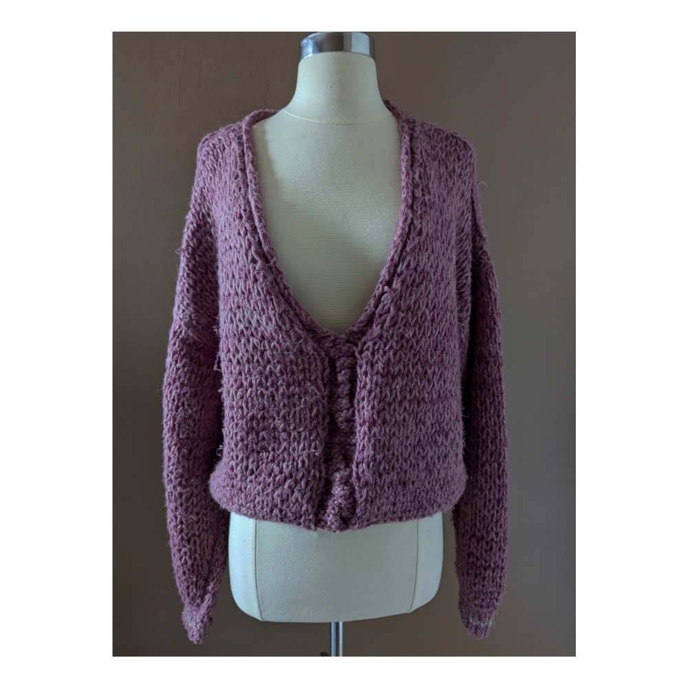 Vintage Hand Knit Pullover Sweater